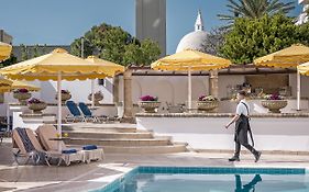 Mitsis Petit Palais Beach Hotel